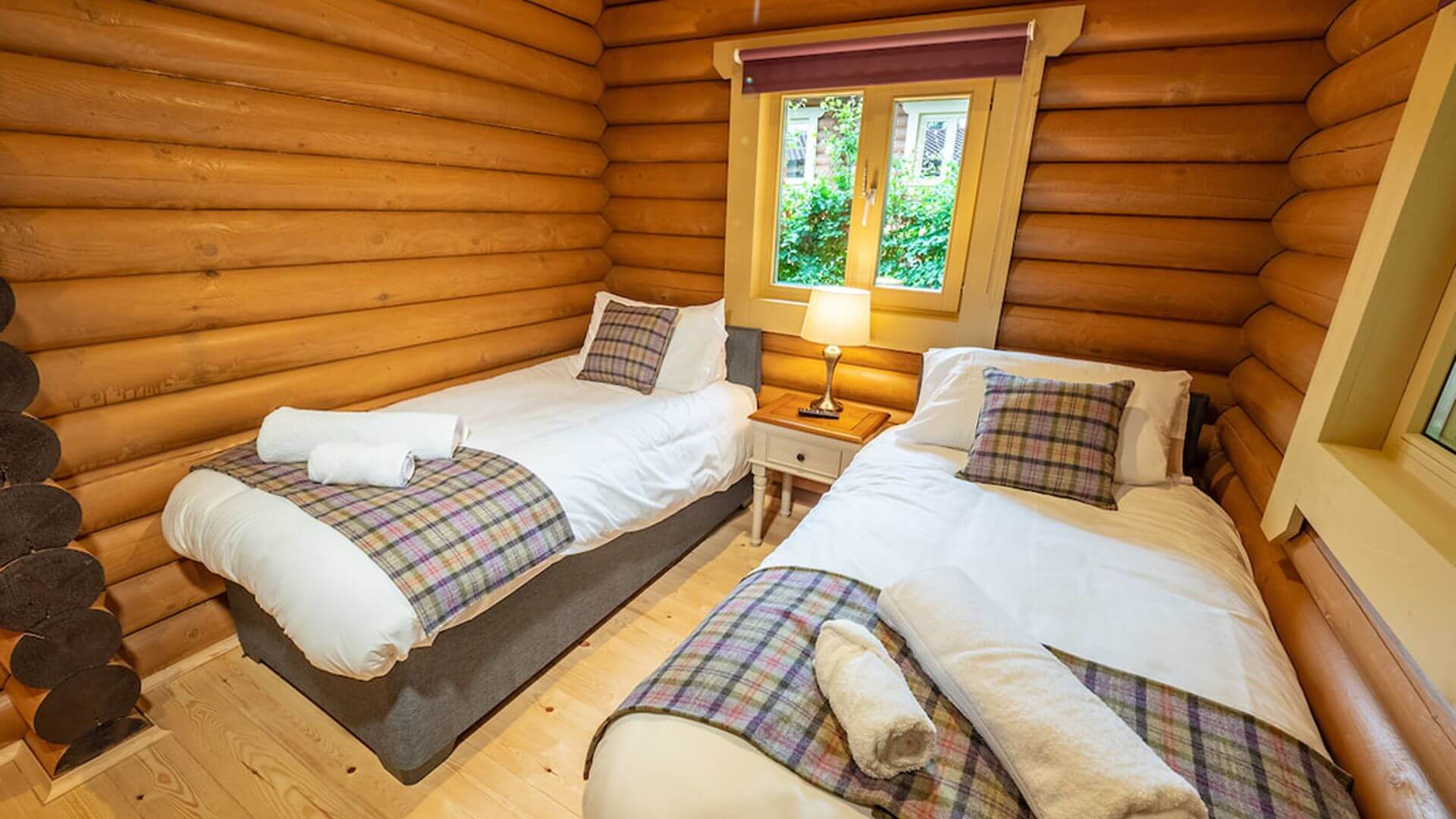 vindomora-country-lodges-twin-bedroom
