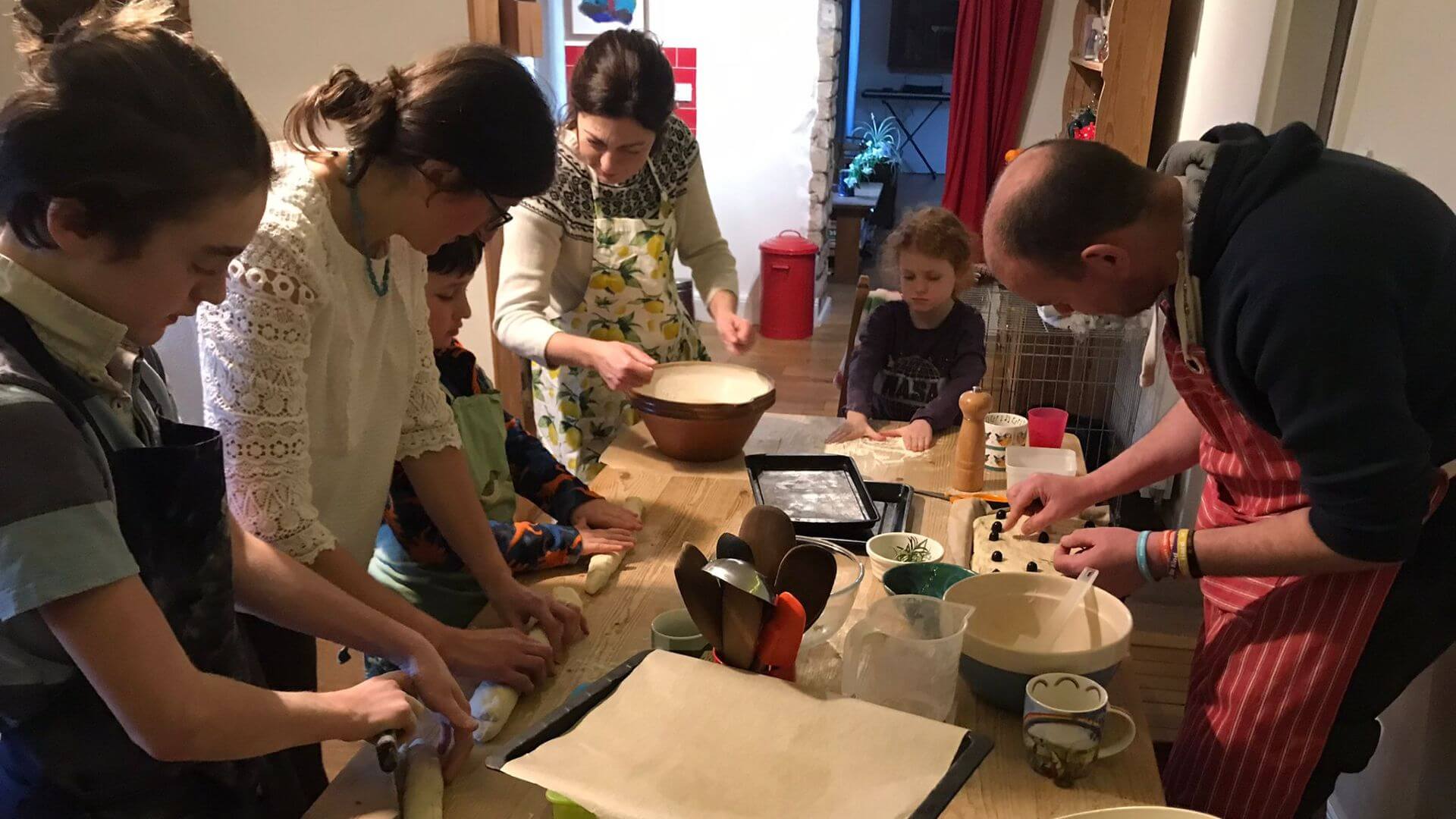 wild-experiences-breadmaking