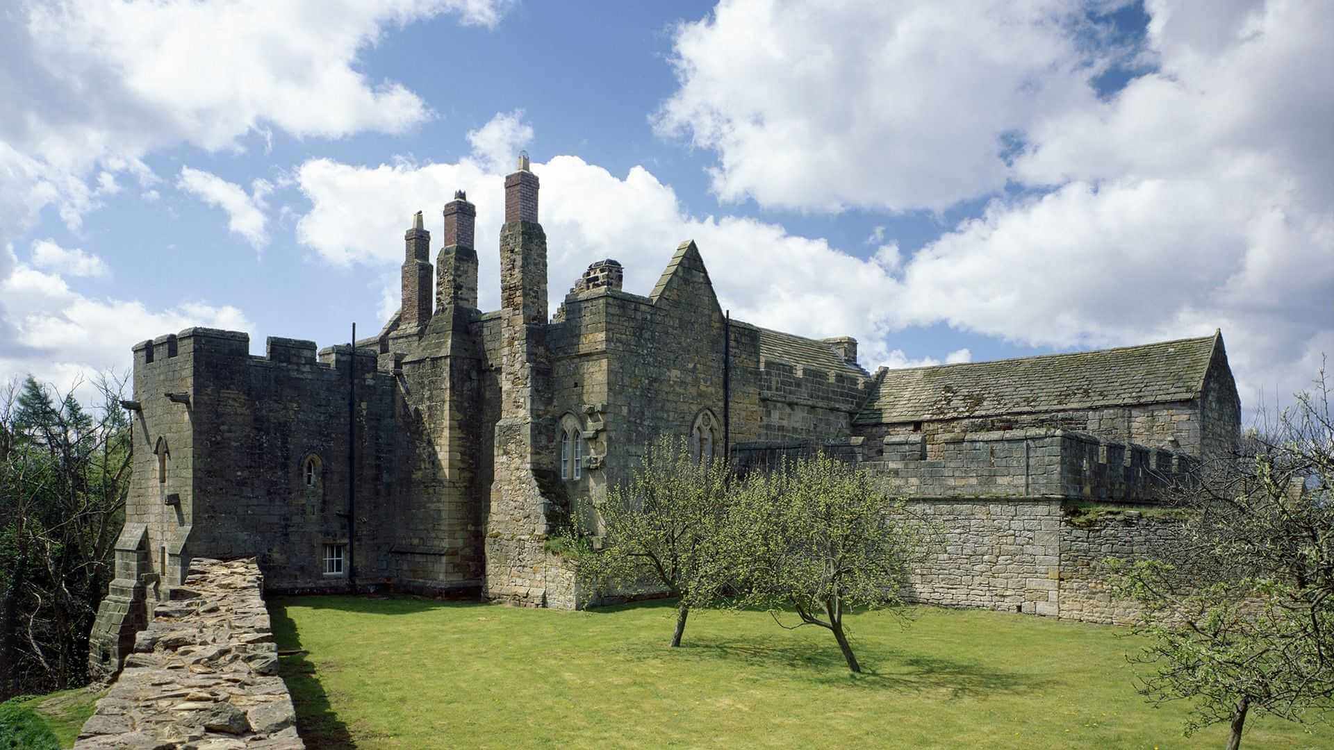 Aydon Castle