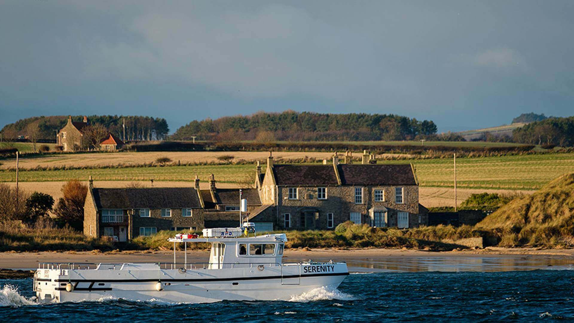 Serenity Farne Islands Boat Tours Hero Image