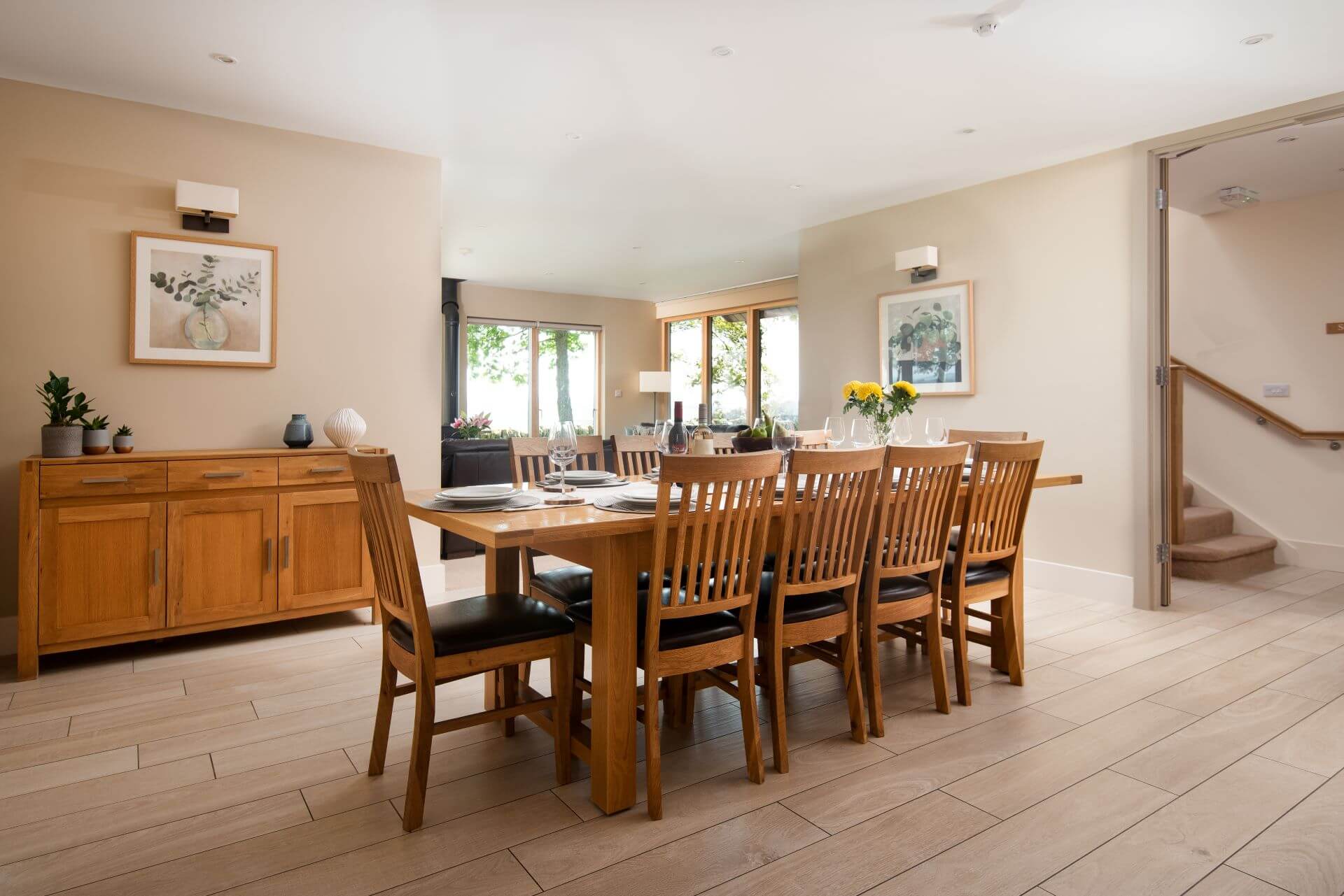 Dining area (Vesta View)