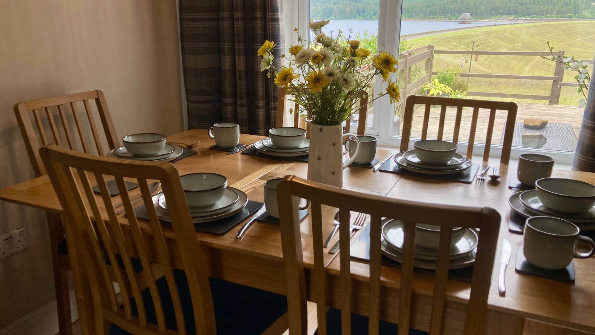 KC05 - Dining area