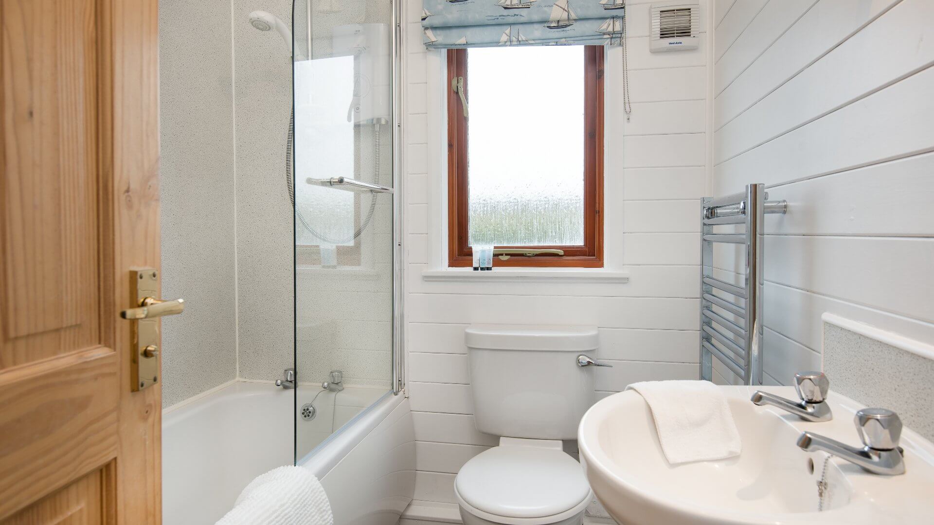 north-lodge-bathroom
