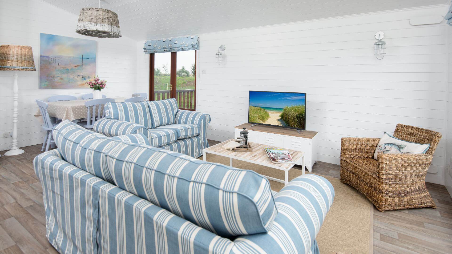 north-lodge-living-area