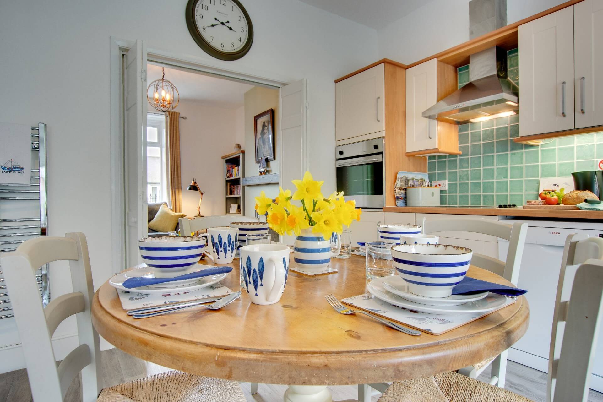 oystercatcher-dining-area