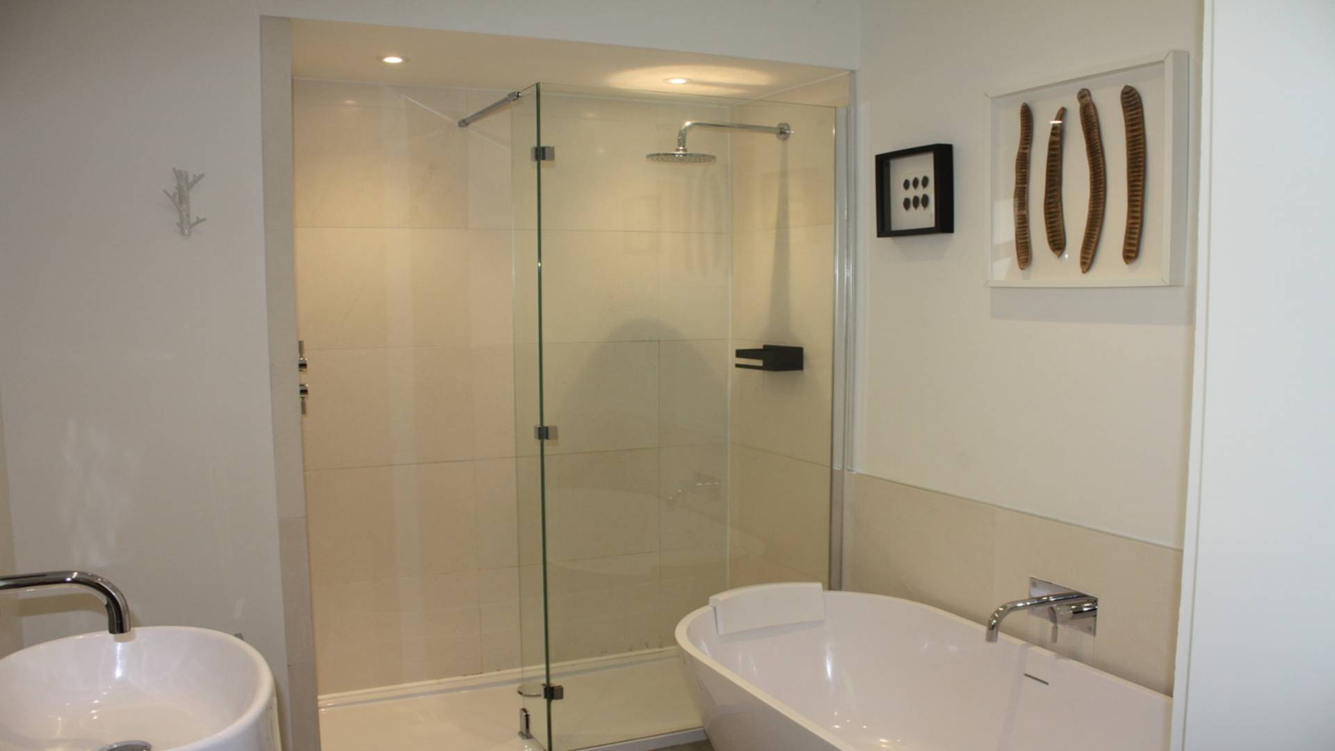 the-old-school-bathroom