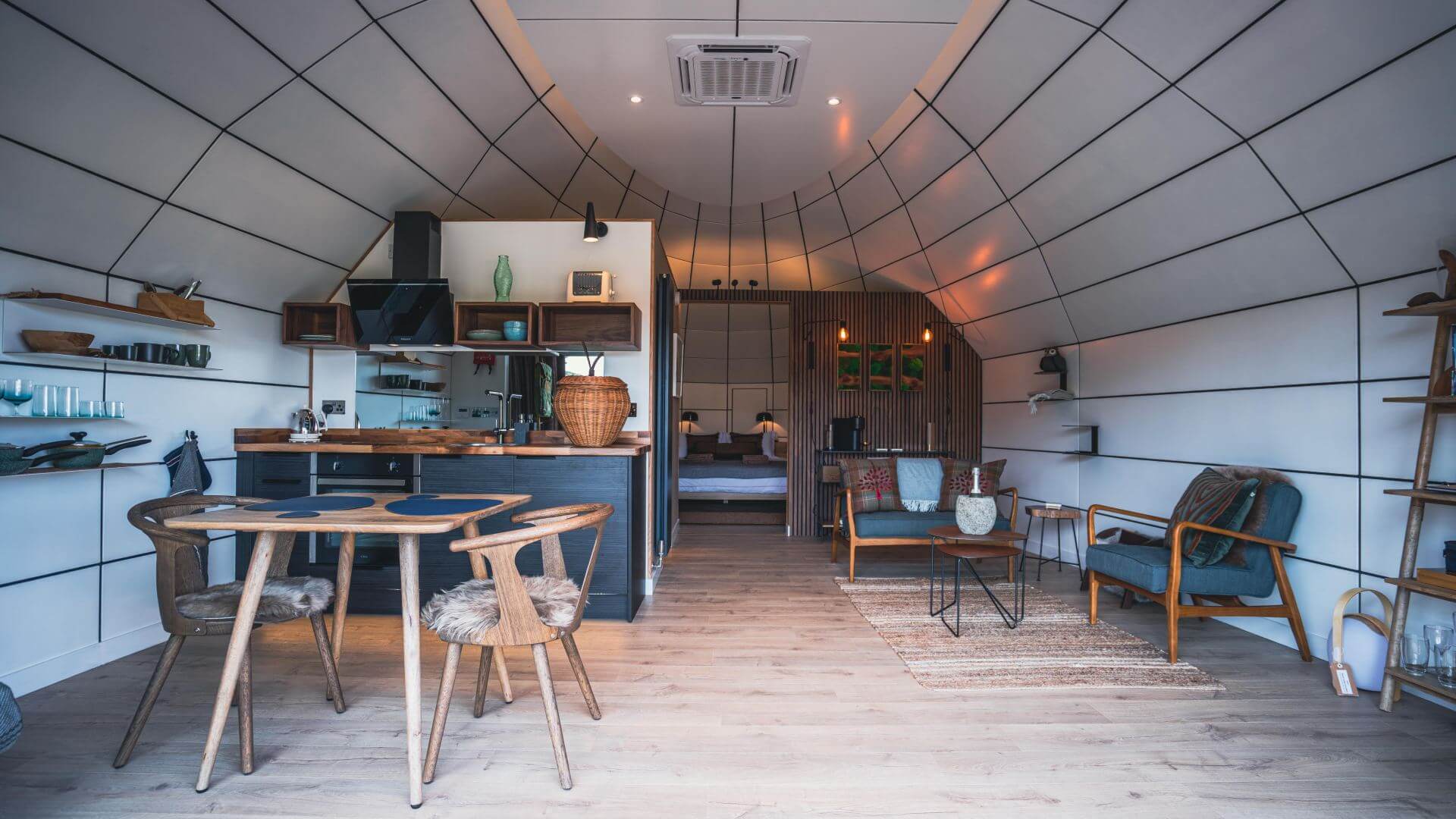 the-glebe-retreat-interior