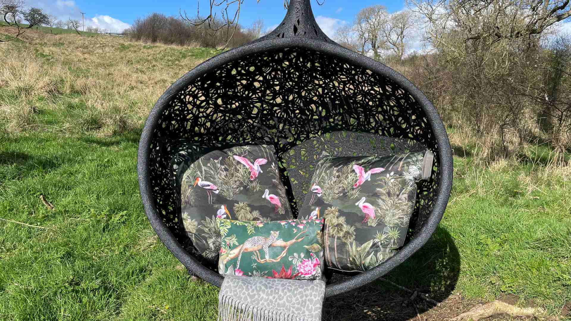 the-glebe-retreat-lava-chair