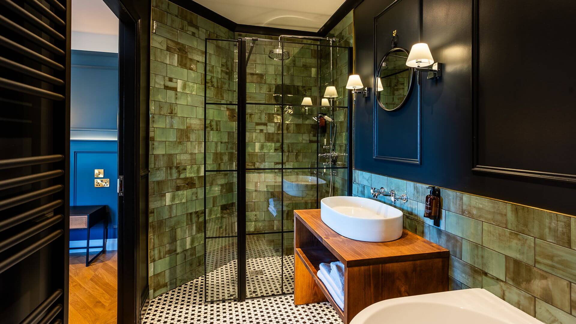 Junior Suite Bathroom