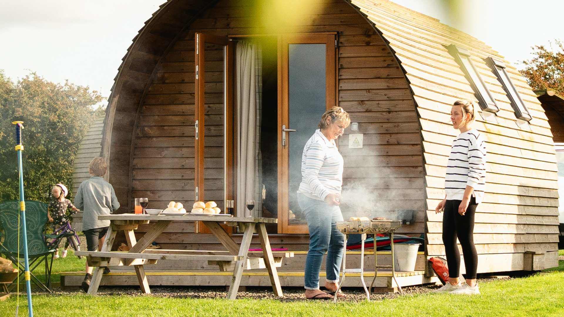springhill-farm-wigwams-exterior