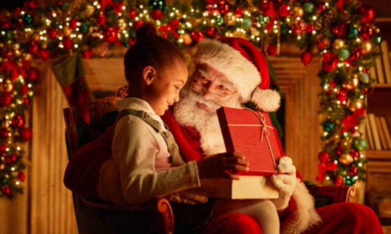 Royal Staion Hotel Christmas Photo