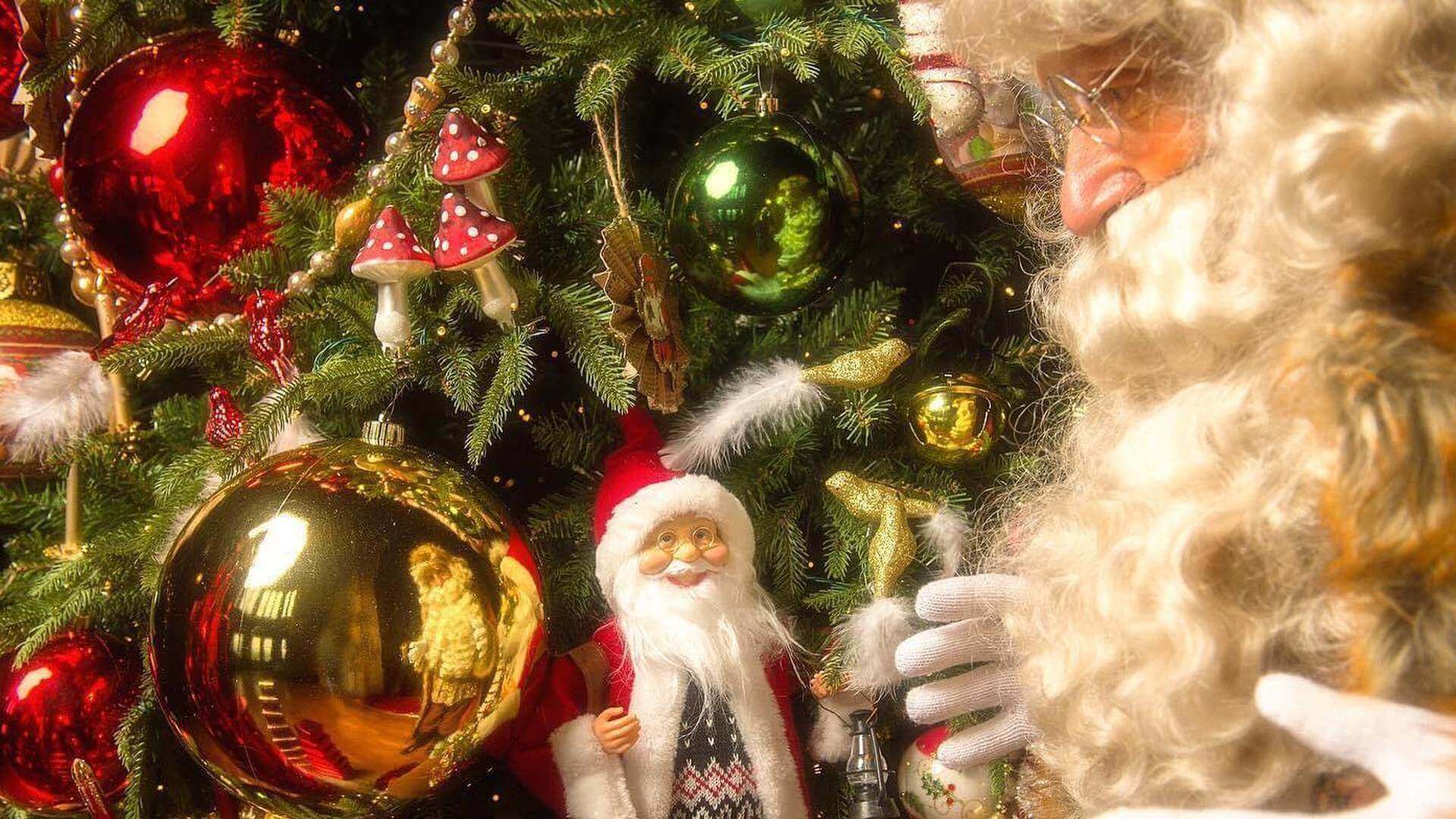 bamburgh-castle-santa