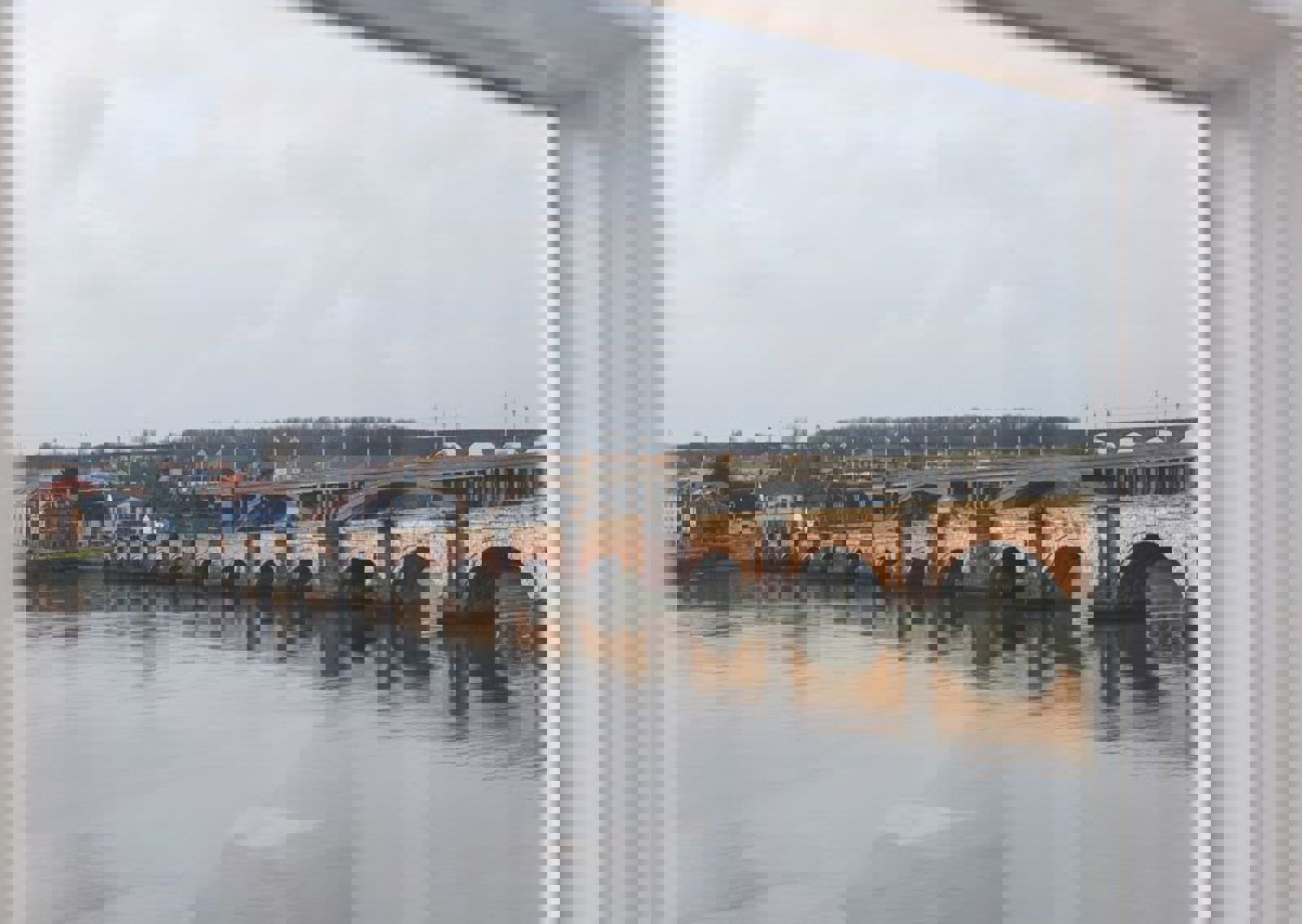 vn-large-Window-View.jpg