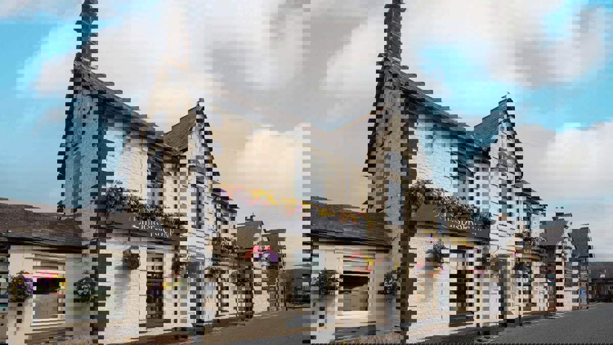 Lindisfarne-Inn-exterior