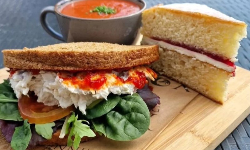 Sandwich Soup And Cake