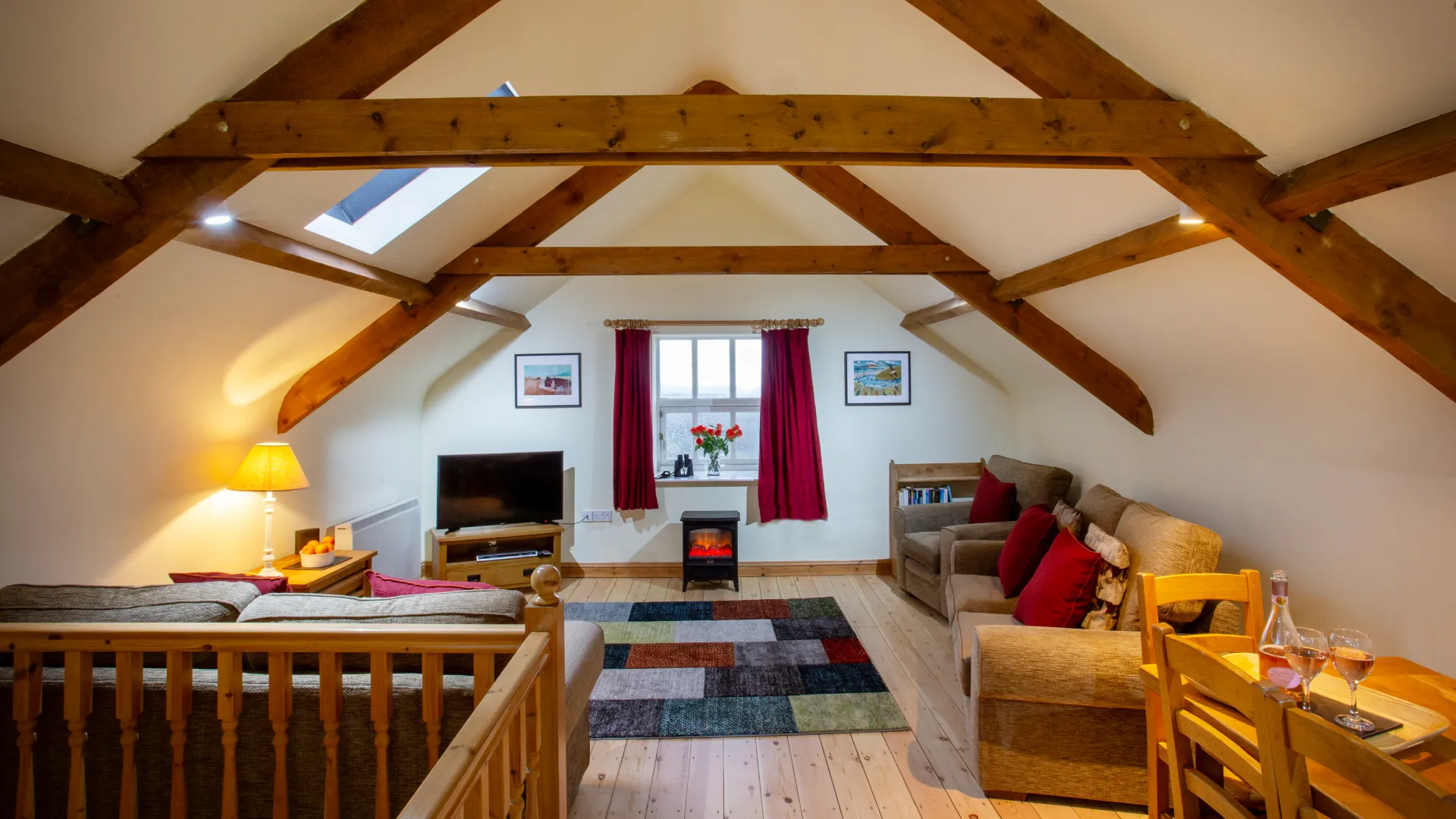 Beach And Quiet Stable Cottage Living Room