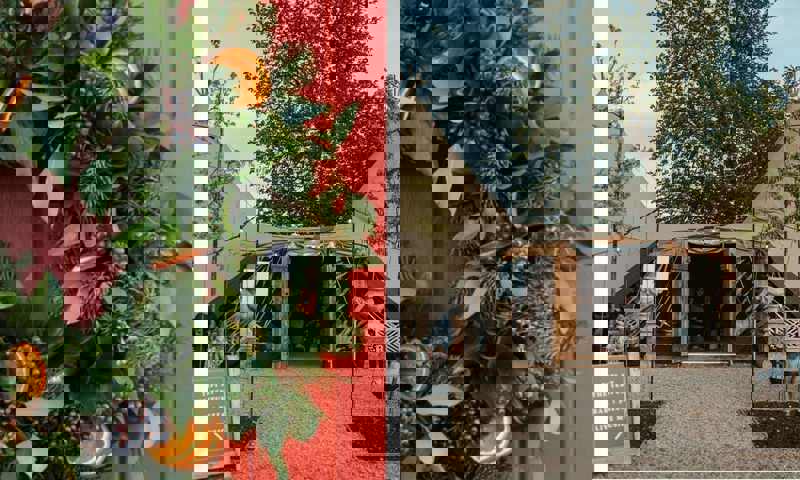 christmas-wreath-making-the-tempus