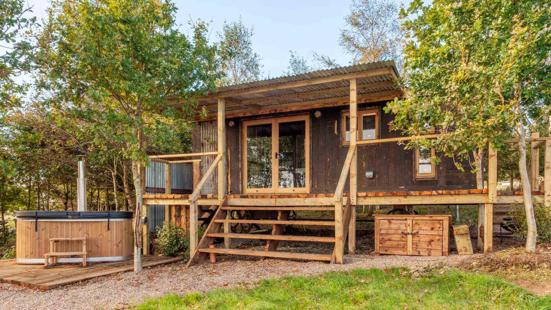 hillside-huts-hero_1