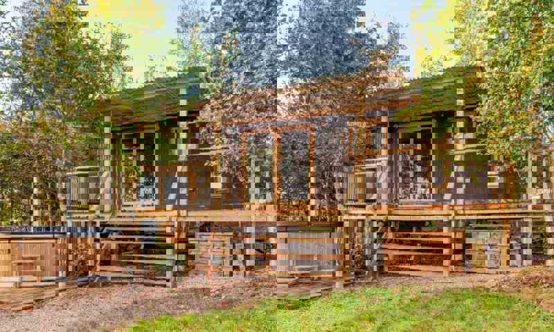 hillside-huts-hero_1