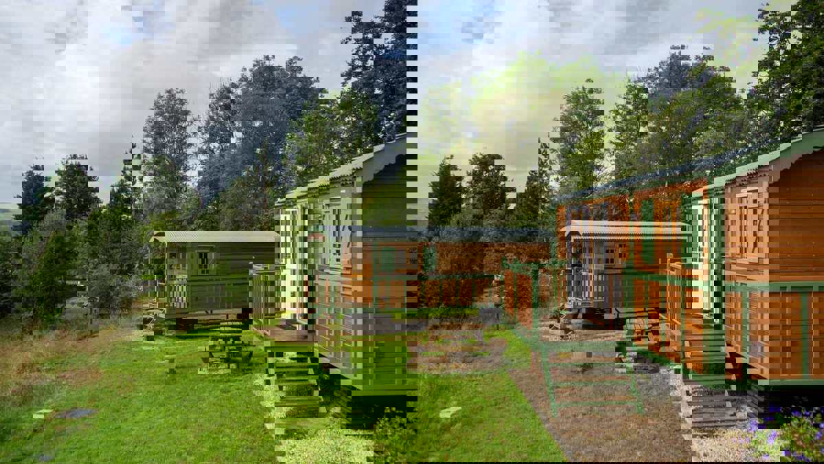 stanegate-hideaways-hero