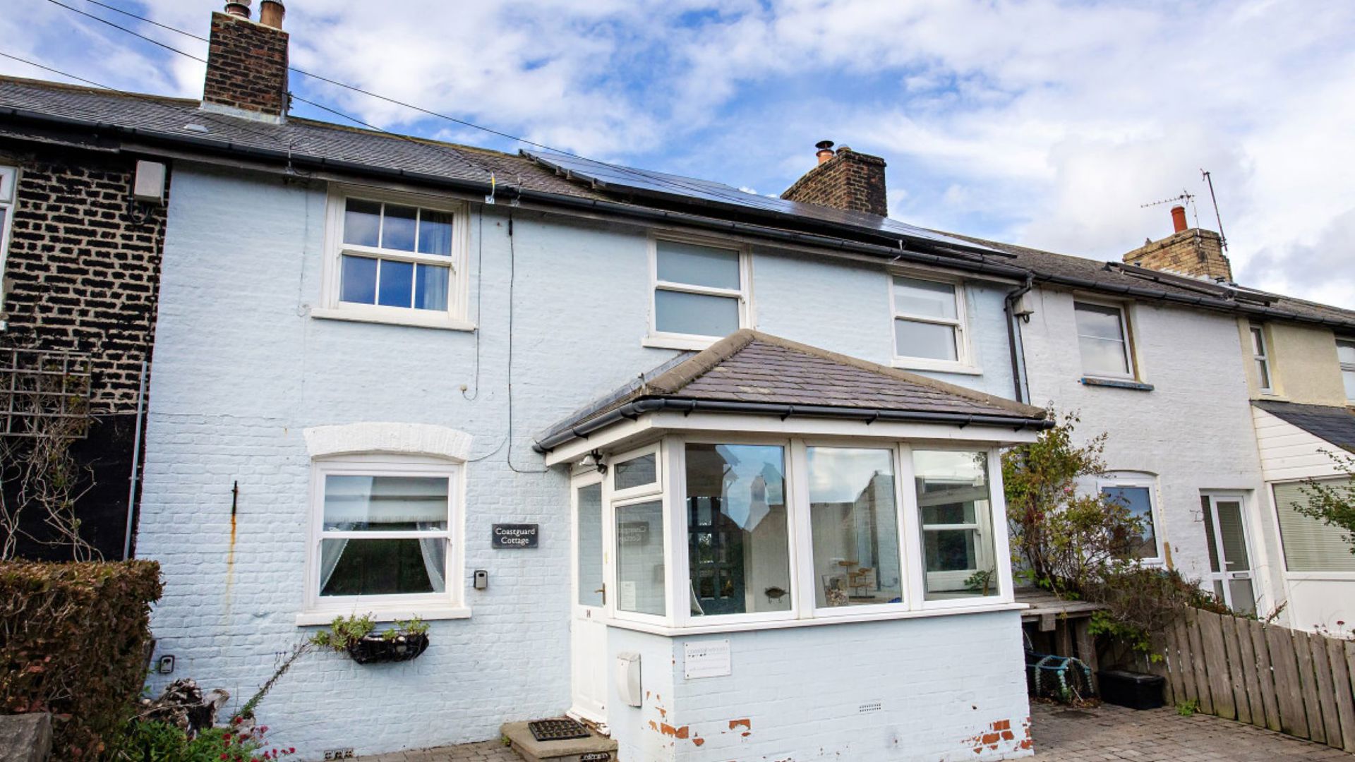 Coastguard Cottge Hero