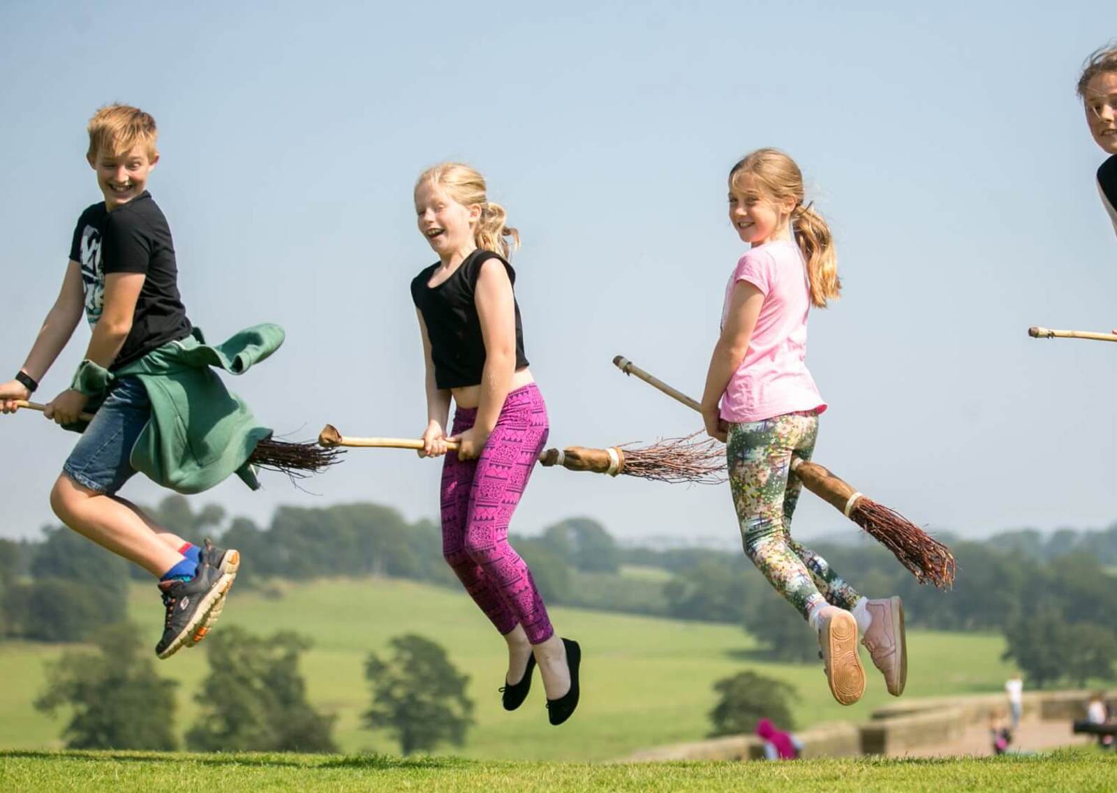 broomstick-training