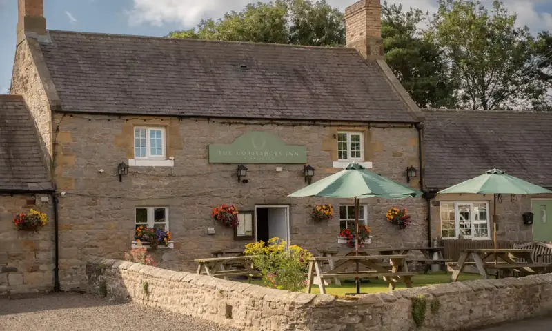 Horsehoes Inn