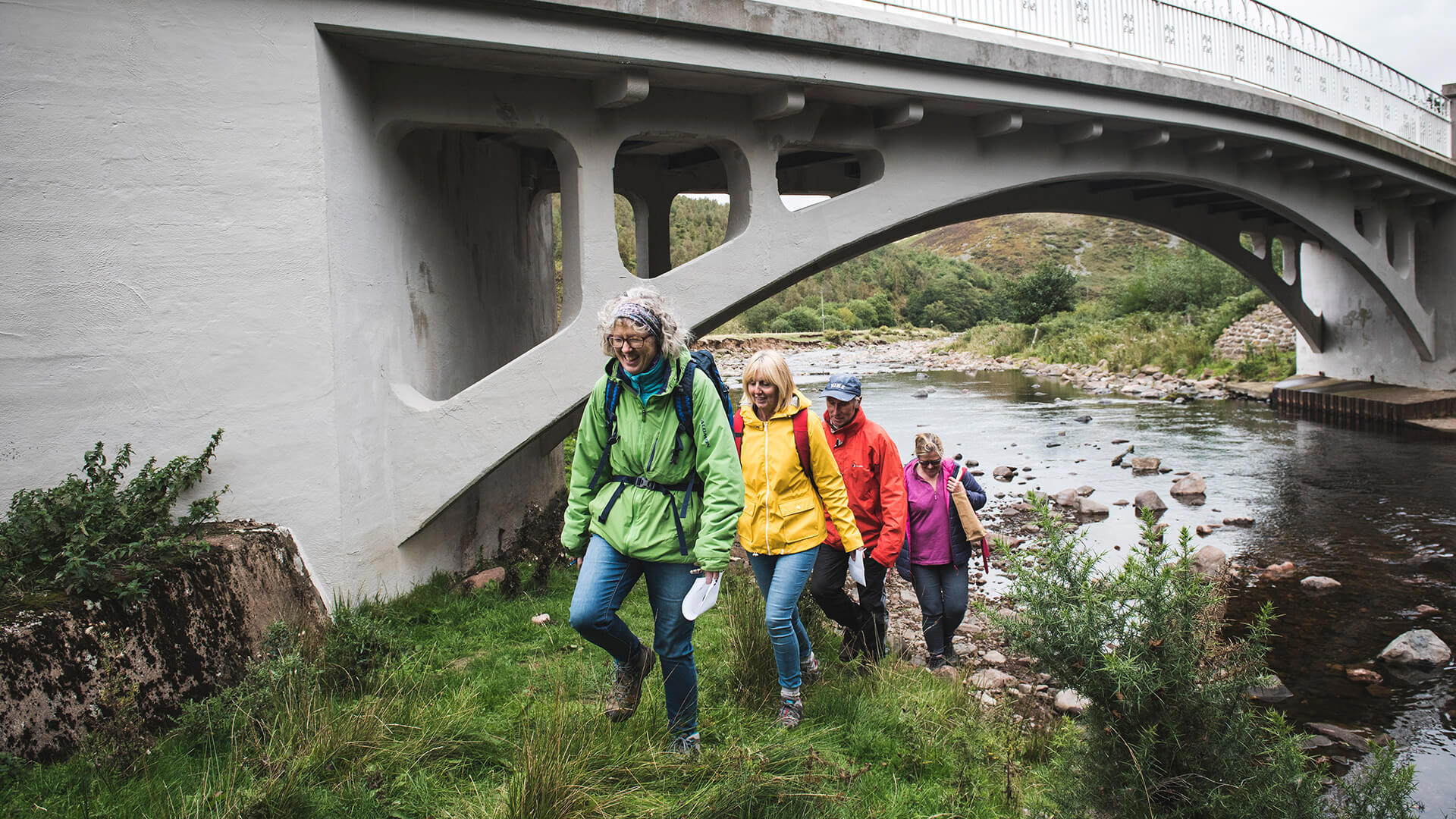 Activities-tour-guides-HERO_1