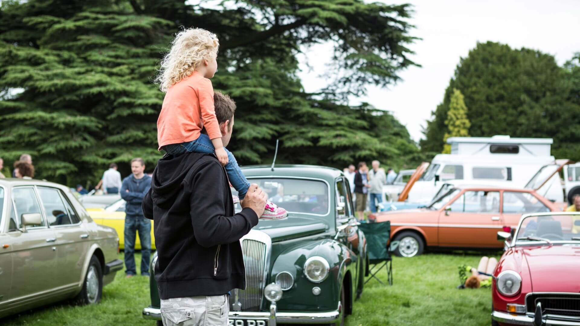 classic-cars-belsay-hall