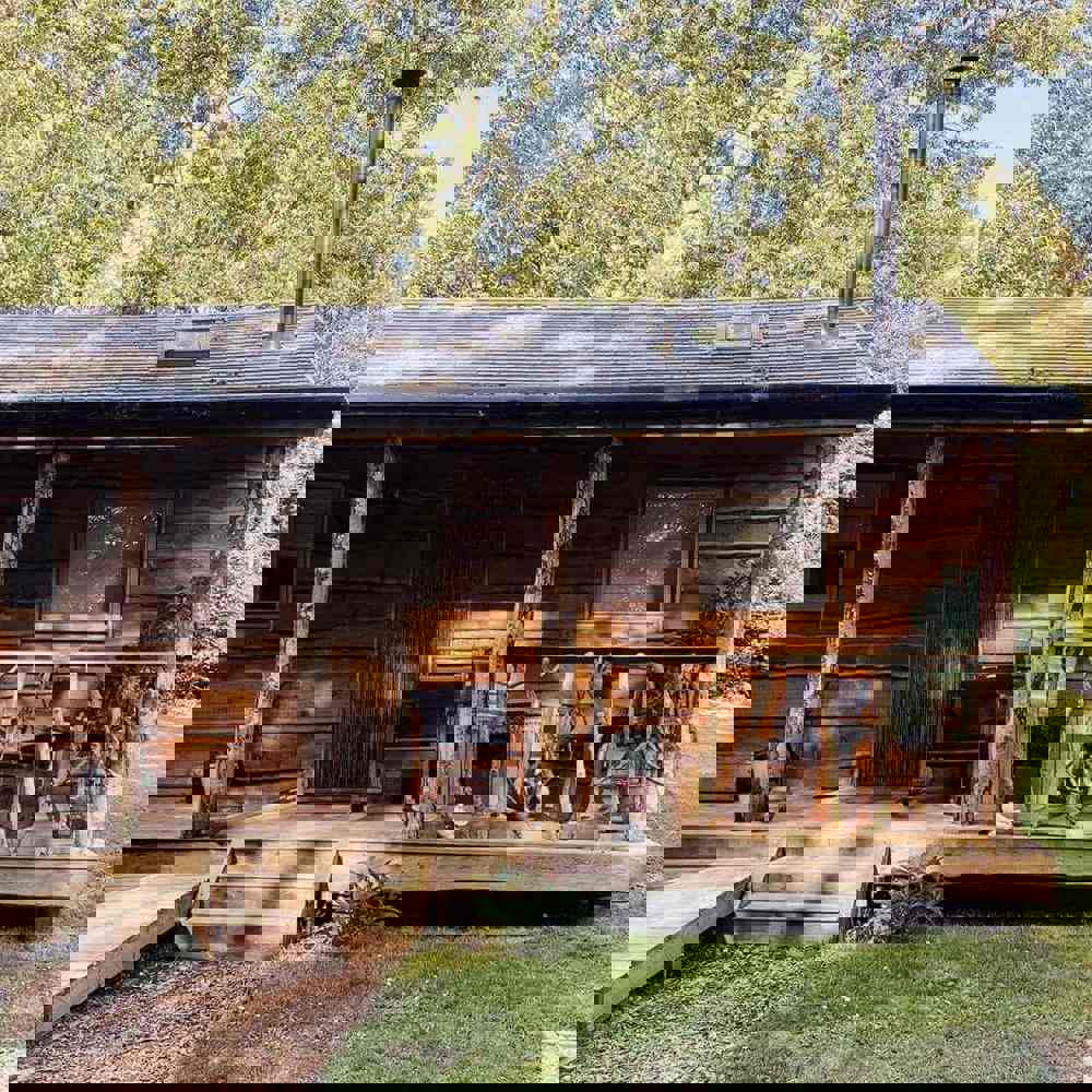 @robyncharlottetones