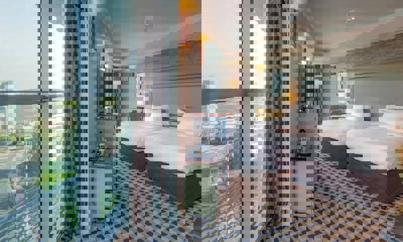 Hotel_Room