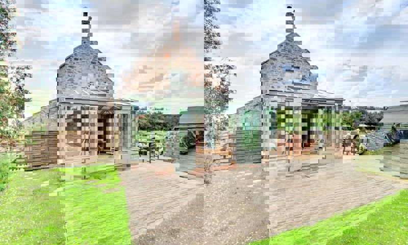 vn-large-St-Coombs1.jpg