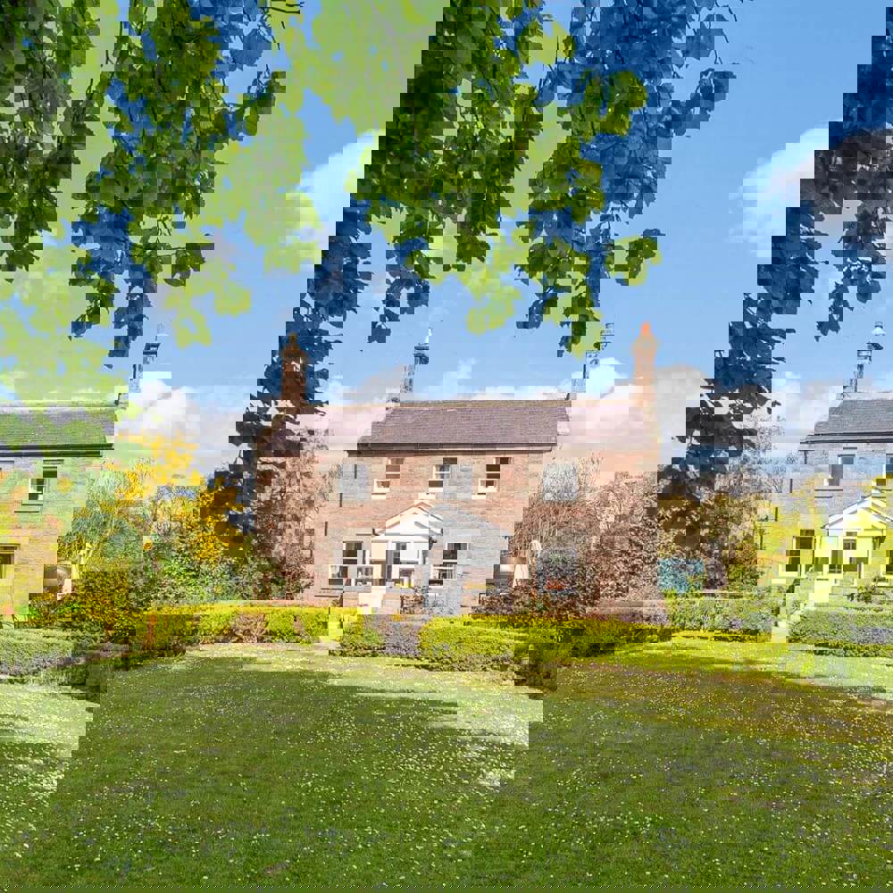 Lucker Mill House B&B and Shepherd's Hut