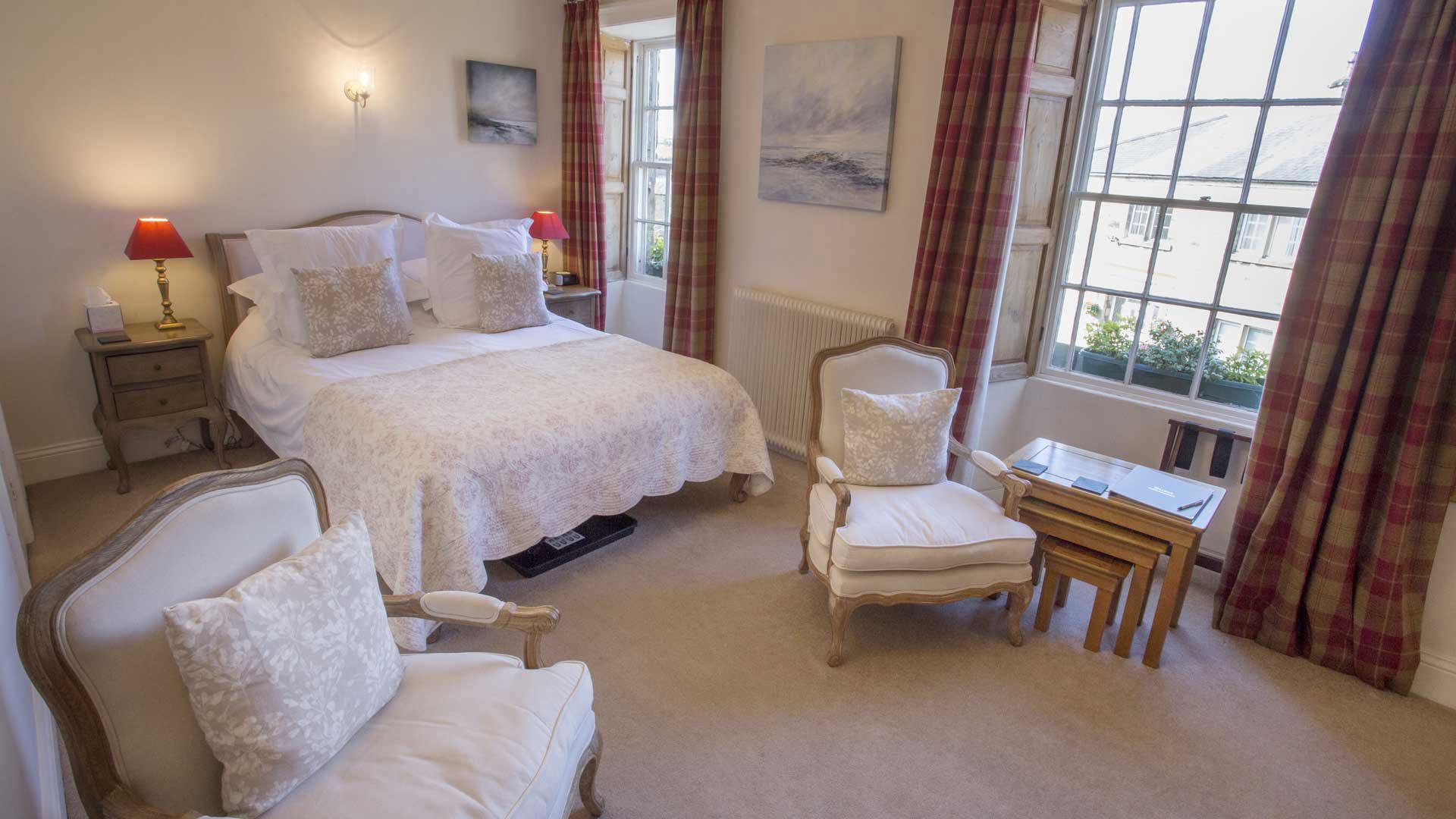 red-room-market-cross