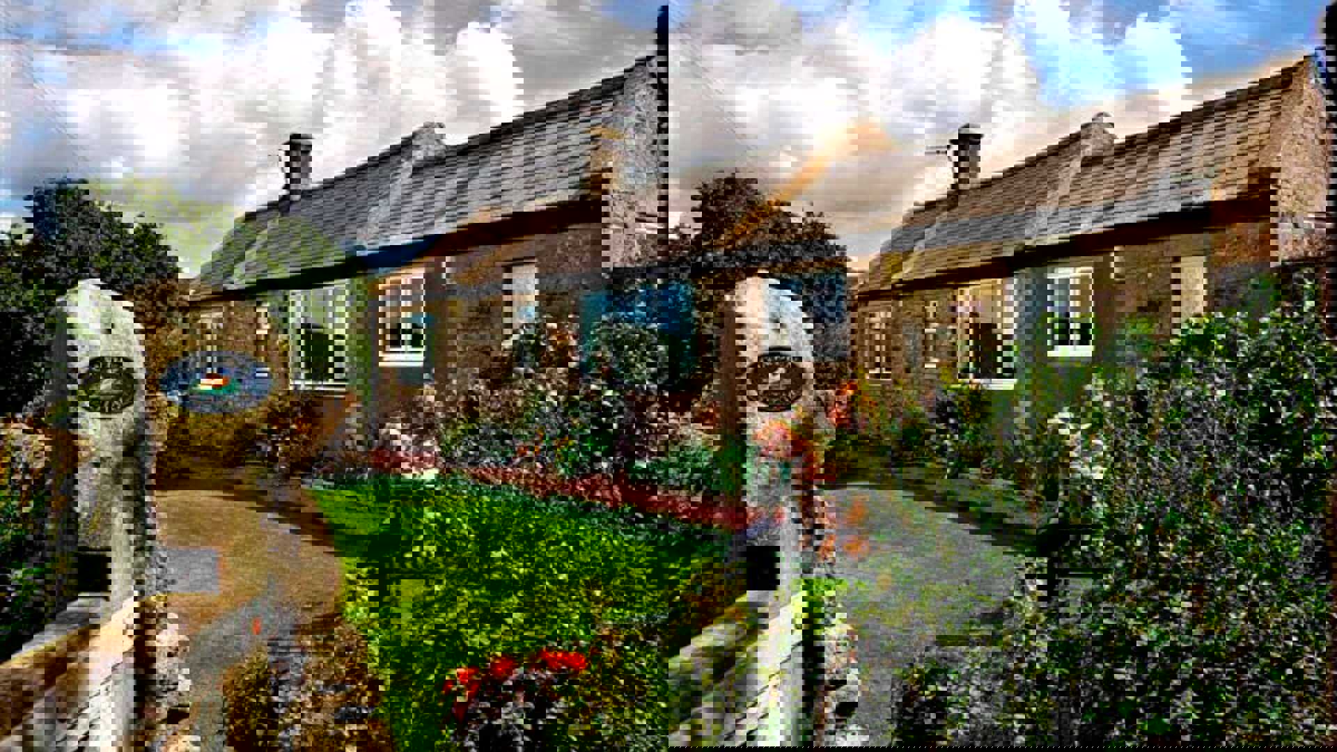 outside-garden-cottage