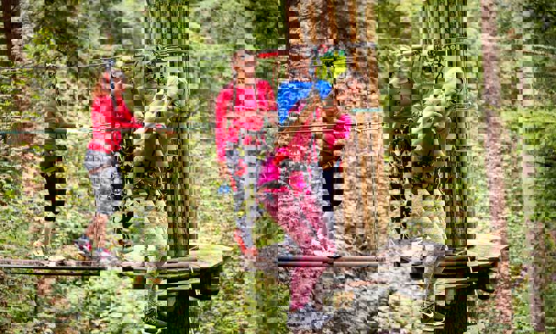 PeeblesGoApe066