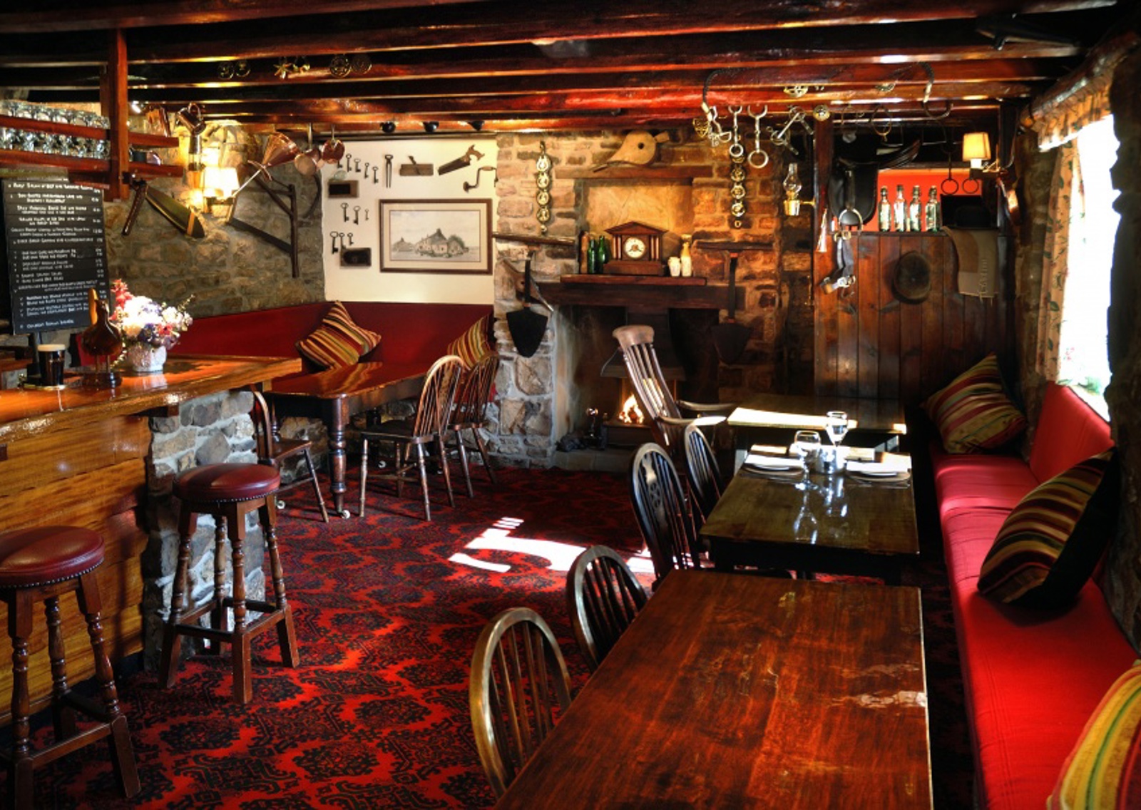 vn-large-Bar-and-lounge.jpg